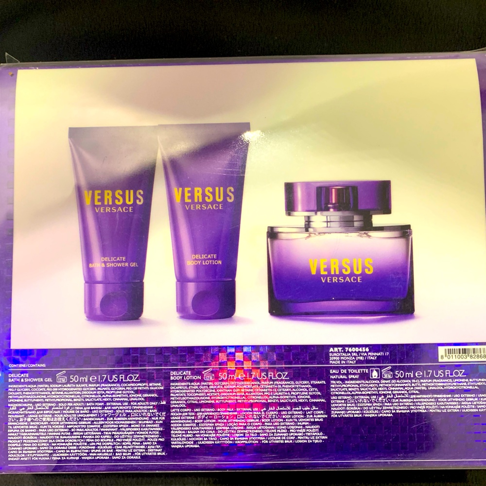 Woman Versace Versus fragrance, shower gel and body lotion.